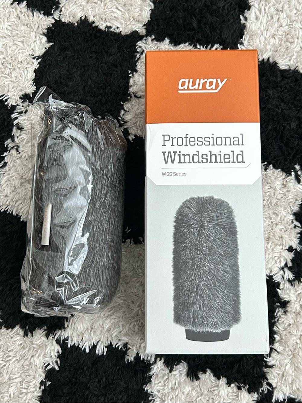 The Auray WSC-2014 Professional Windshield (dead cat) is a 14cm microphone winds